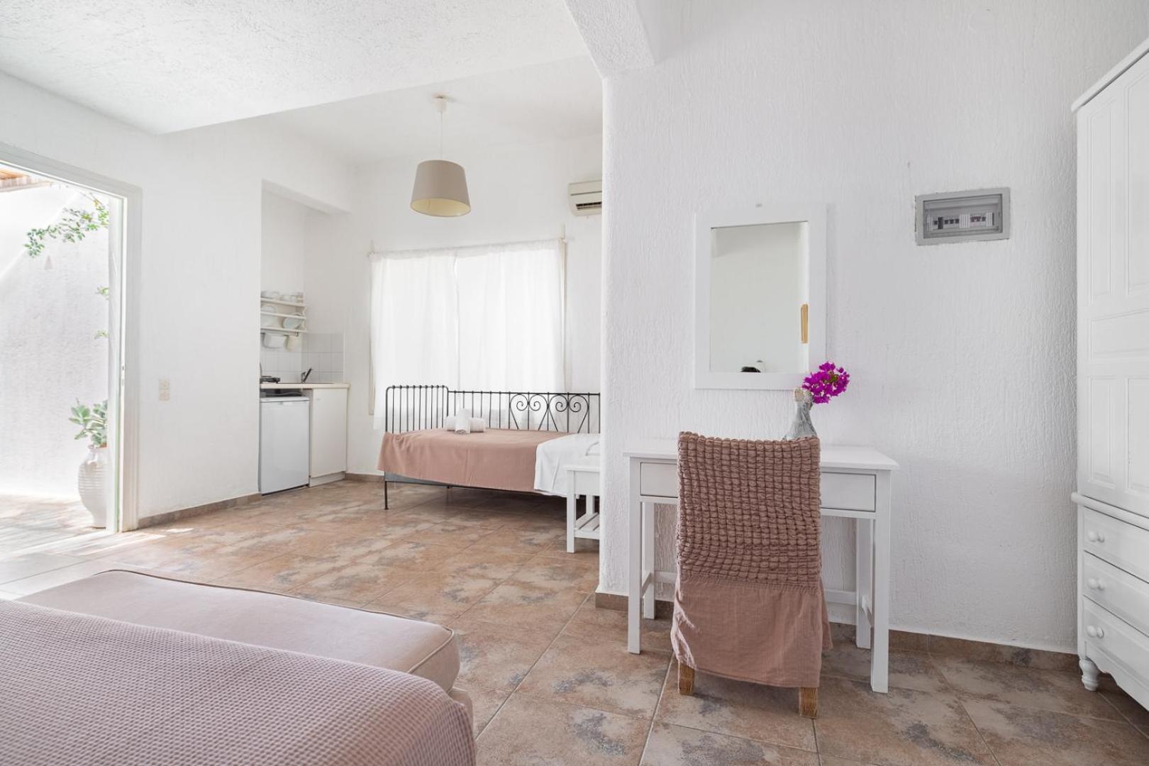 Fos Apartments Mykonos Agios Ioannis Diakoftis エクステリア 写真
