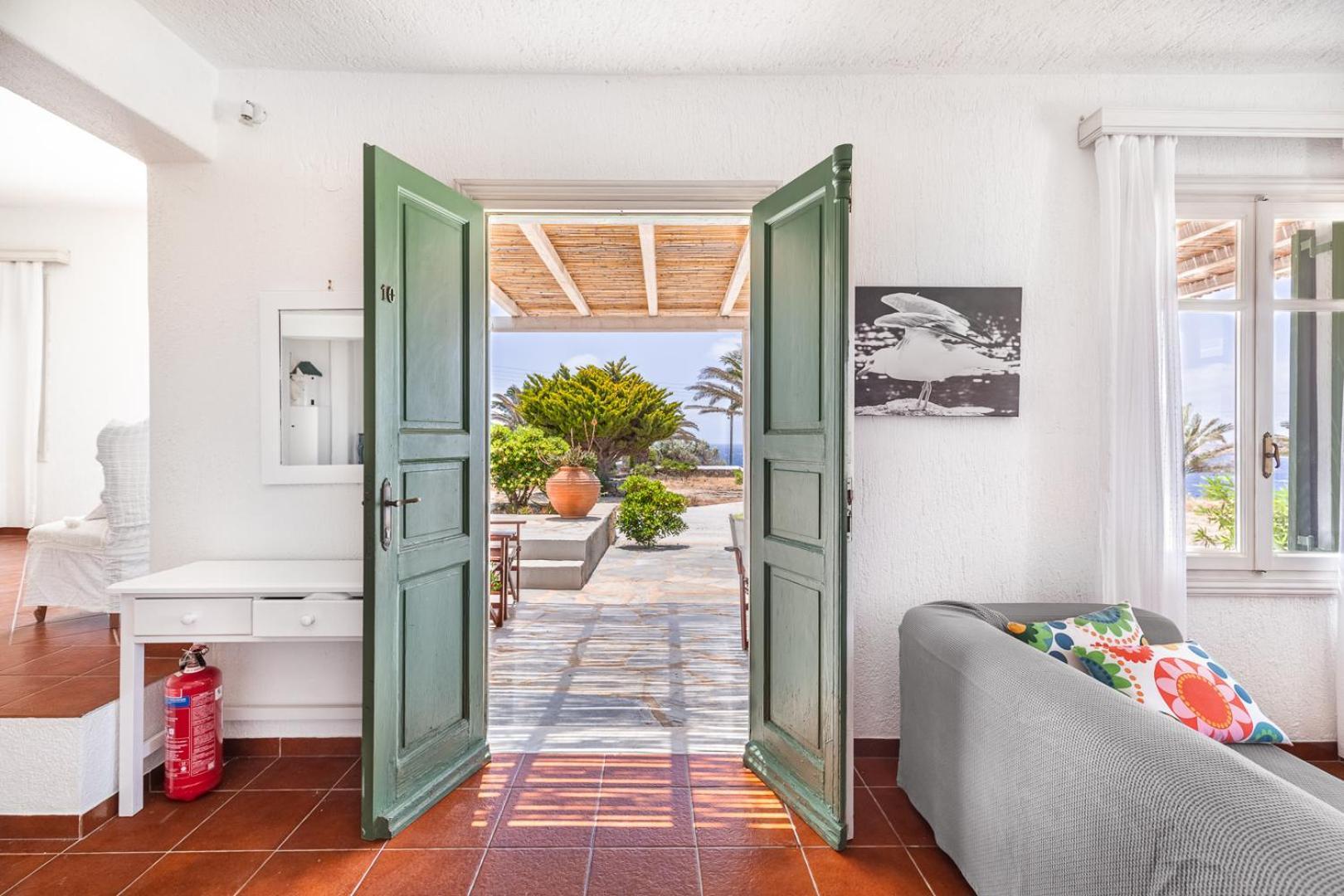 Fos Apartments Mykonos Agios Ioannis Diakoftis エクステリア 写真
